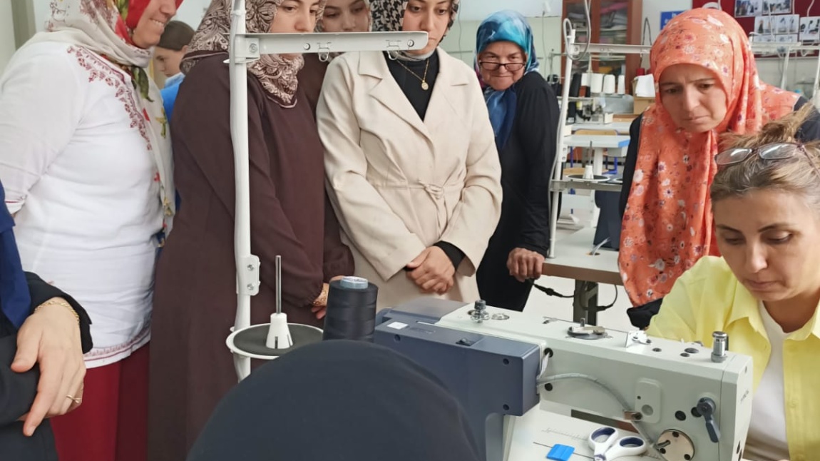 BEN HER YERDE VARIM- DİKİŞ ATÖLYESİ ÇALIŞMASI